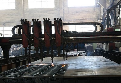 Máquina de corte por chama CNC (pode cortar chapa de aço carbono de 30 mm de espessura)